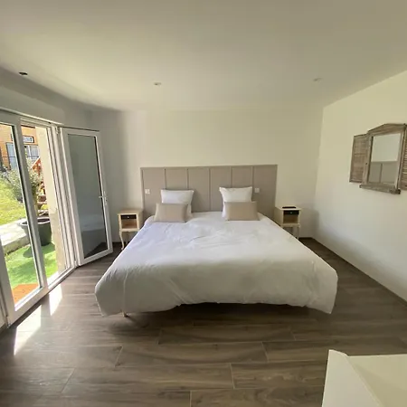 La Casa de hóspedes 3*